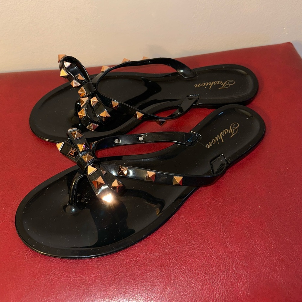 Studded jelly flip flops size 7 gently worn once